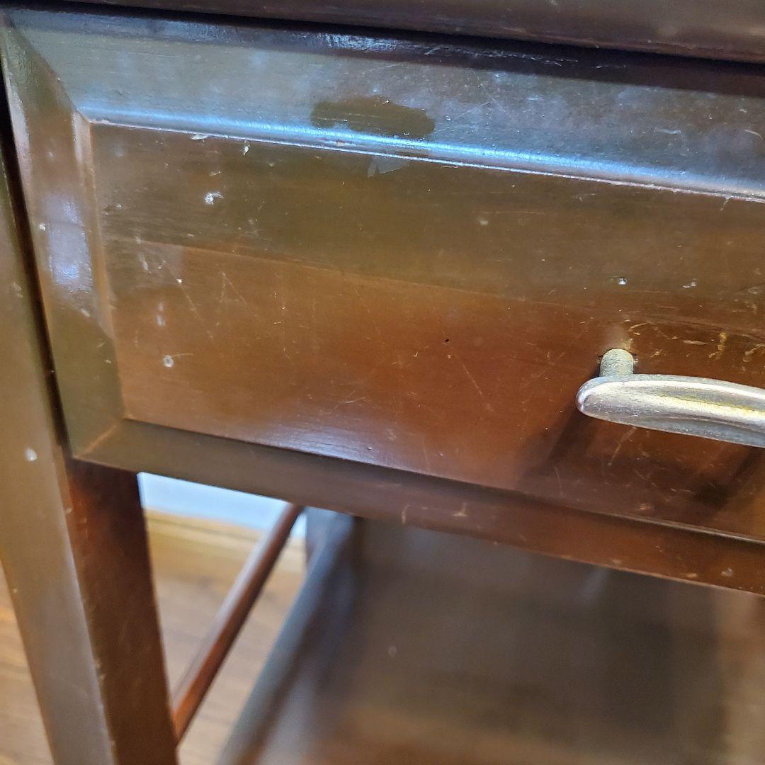 CHARI様　USA、ヴィンテージ，メープルナイトテーブル