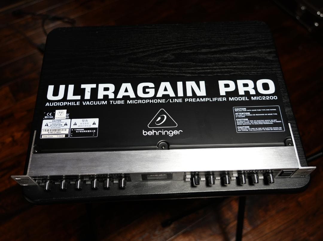 ベリンガー マイクプリアンプ ULTRAGAIN PRO MIC2200