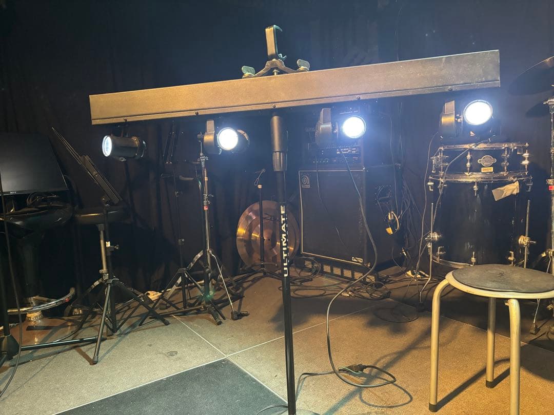 ⭐︎ Elation EVENT BAR 4灯ライティング機材