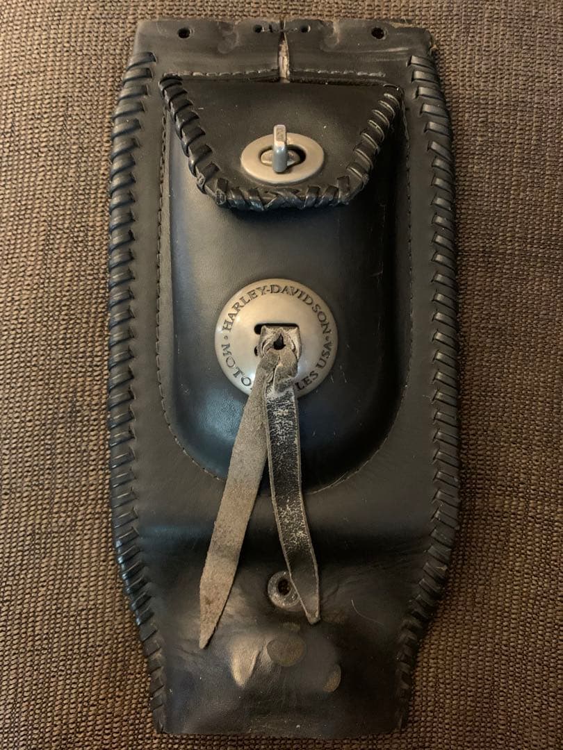 Harley-Davidson 希少　革　メーター　ケース　タンクパネル