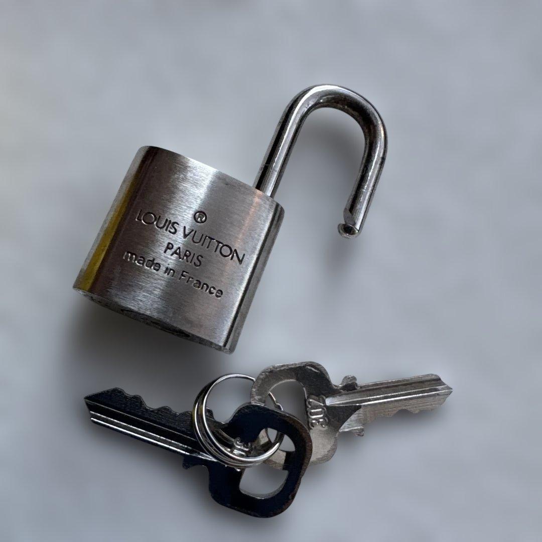 LOUIS VUITTON ヴィトンカップ 2002 カデナ パドロック南京錠