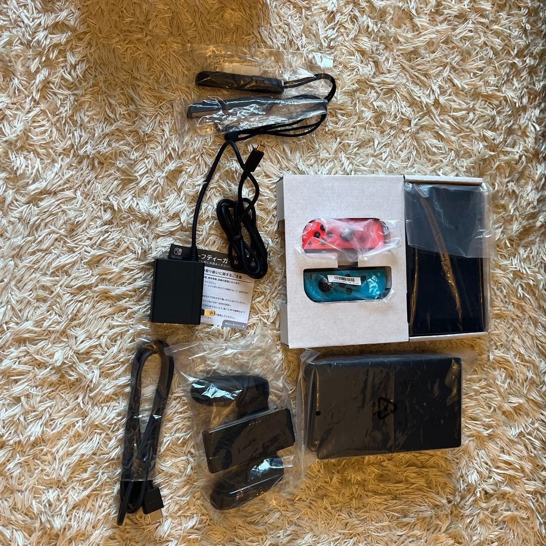 Nintendo Switch 本体 レッドブルー ジョイコン