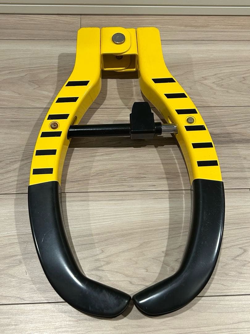 HORNET タイヤロック 鍵付き 防犯ステッカー付き