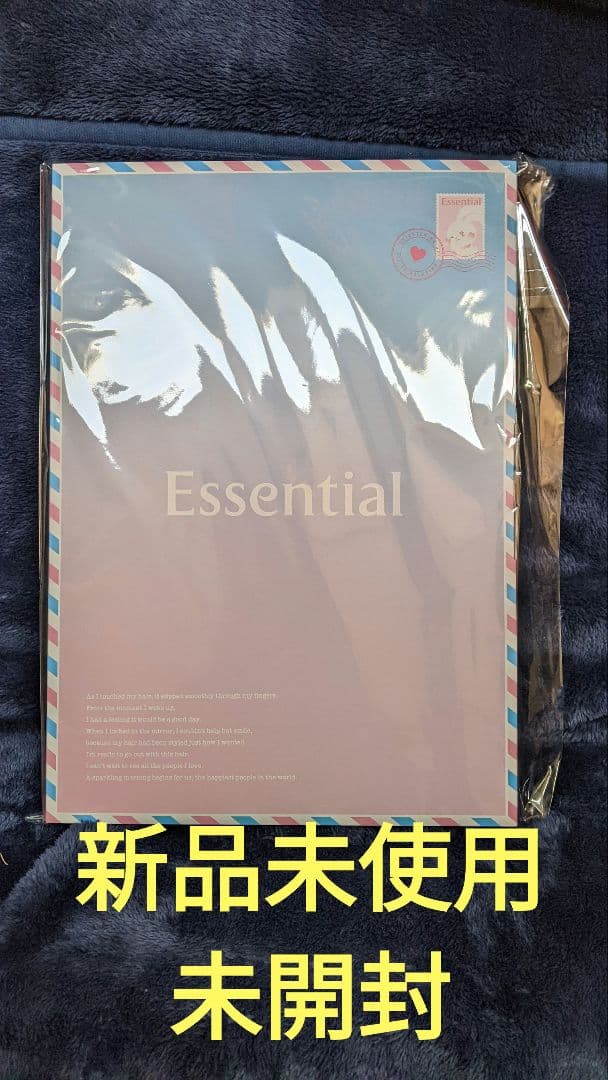 新品　花王 Essential with NewJeans ミニポスターセット