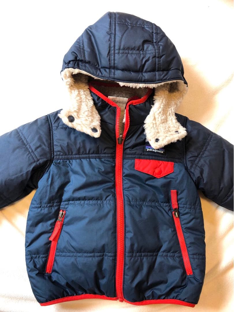 美品！　パタゴニア　リバーシブル　ブルゾン　サイズ3T