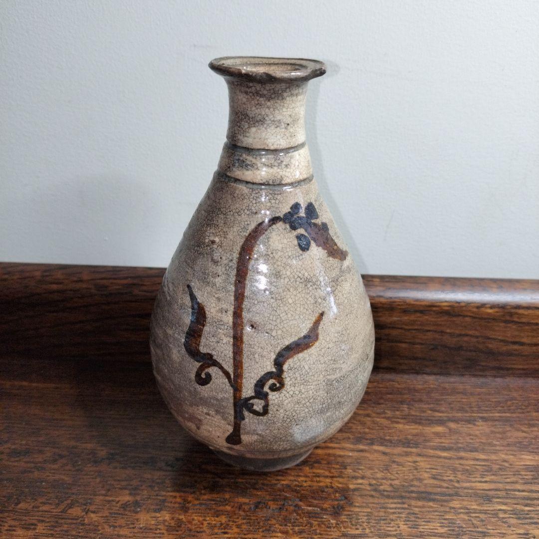 李朝　刷毛目鉄絵　徳利　酒器　口にカケあり