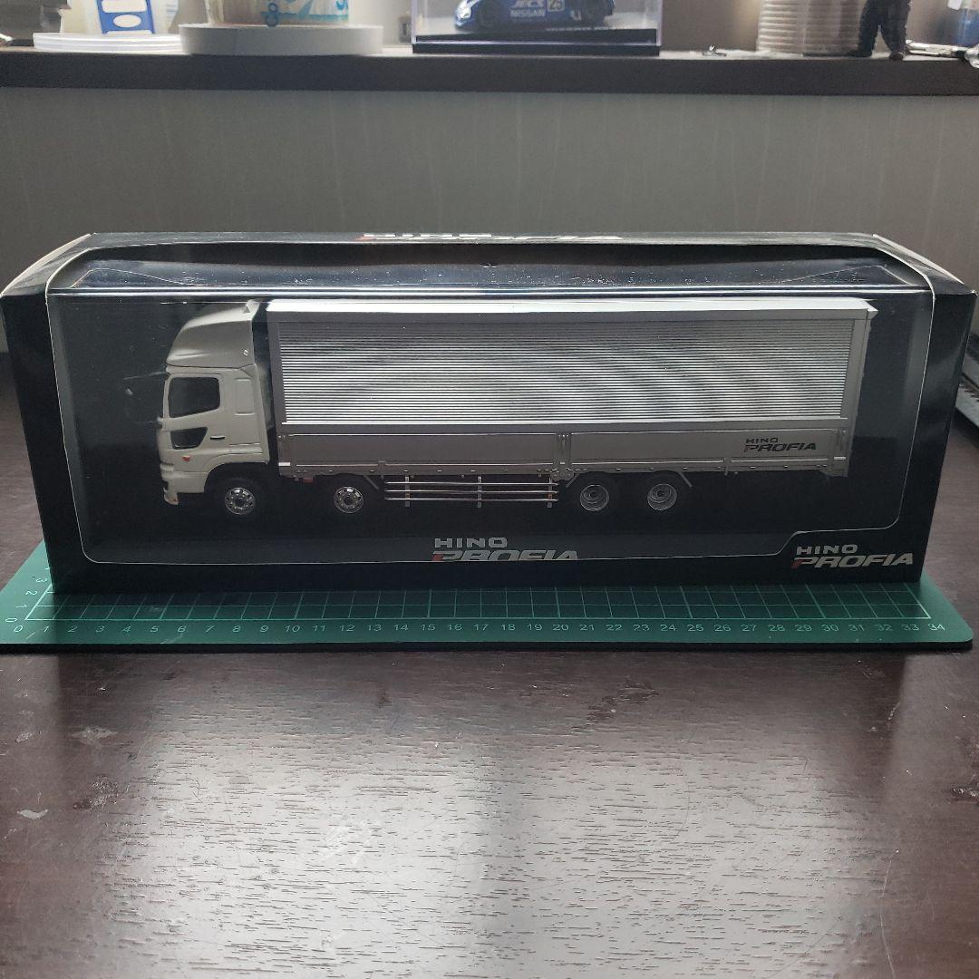 非売品1/43　日野プロフイア　本体約30cmダイカスト製品