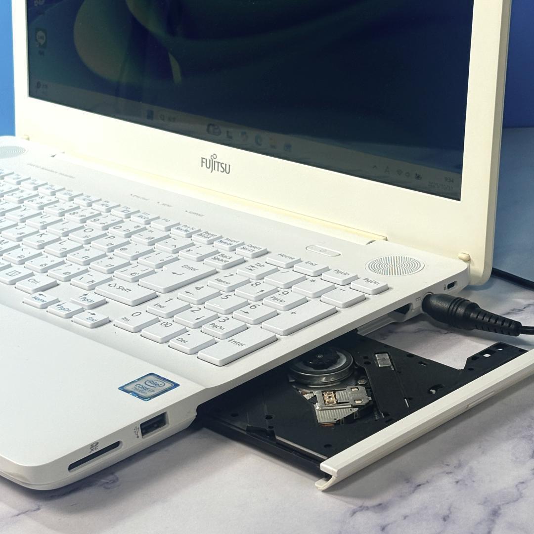 Corei7・16GB・SSD・DVDマルチ・Win11・ホワイトノートパソコン