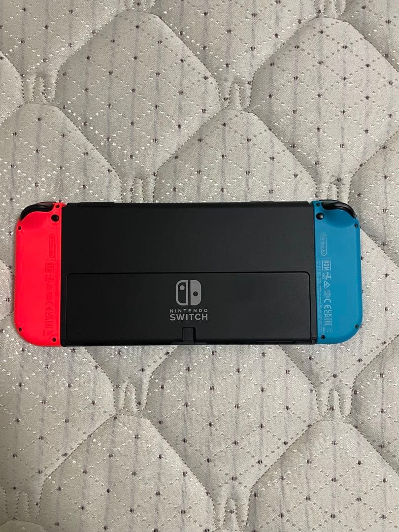 【美品】Nintendo Switch 有機ELモデル