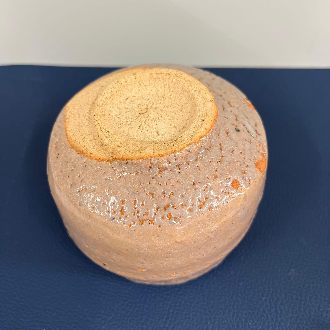 金重巌　灰釉茶碗