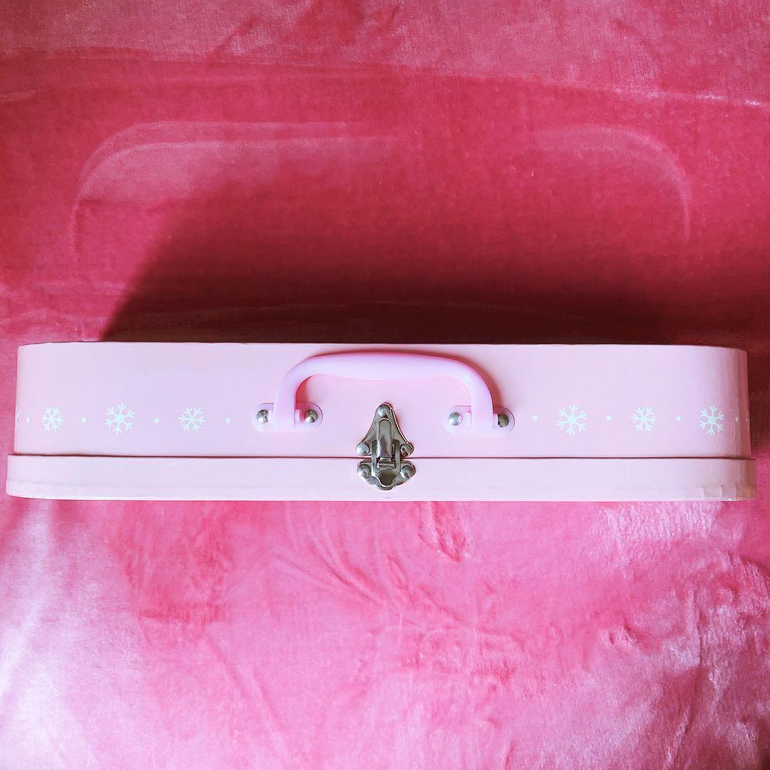 希少レア　ハローキティ　ウィンタードール　着せかえ人形　2005 サンリオ