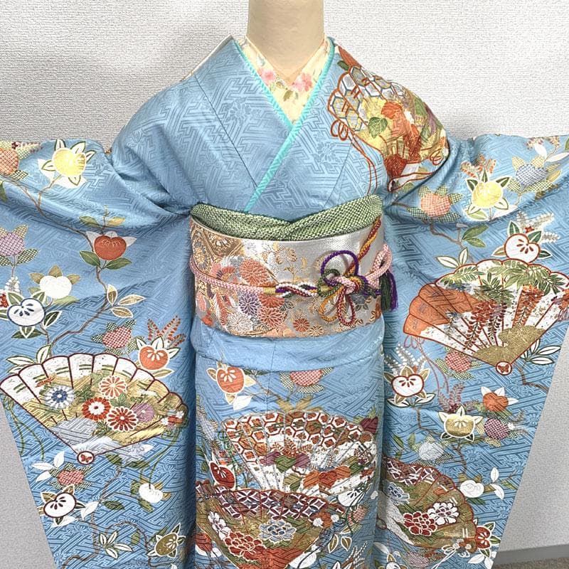 506z2〇百貨店取扱 古典柄 振袖 金彩 金駒刺繍 地紋 水色〇成人式 結婚式