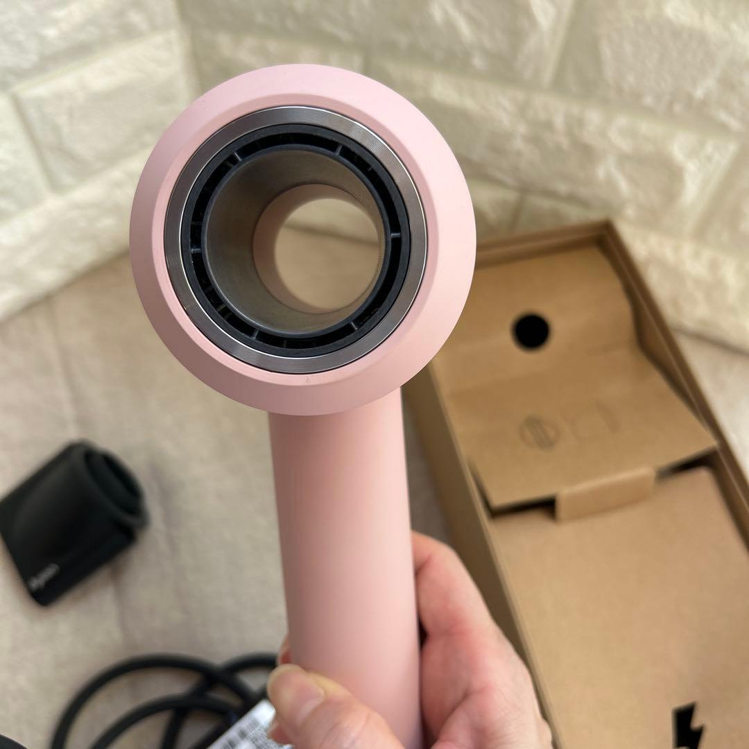 ダイソン　ドライヤー　さくらロゼゴールド