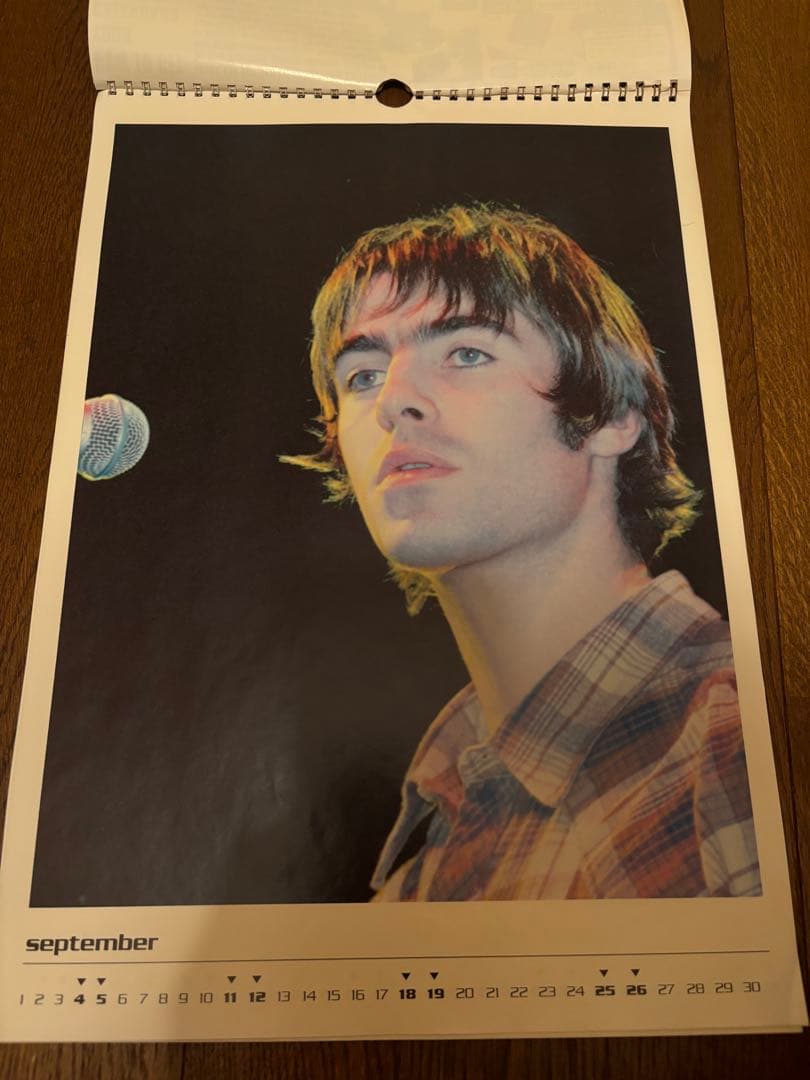 希少　ヴィンテージ　OASIS 1999年カレンダー