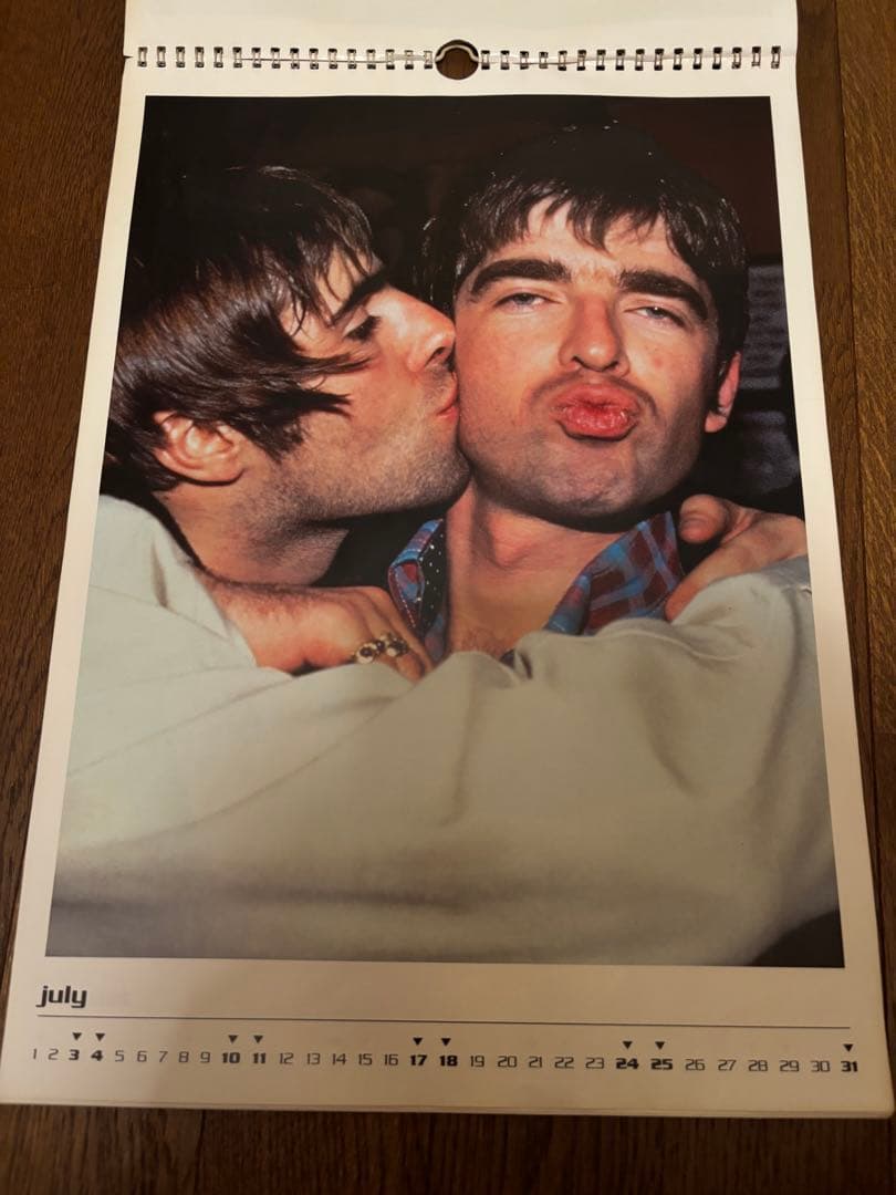 希少　ヴィンテージ　OASIS 1999年カレンダー