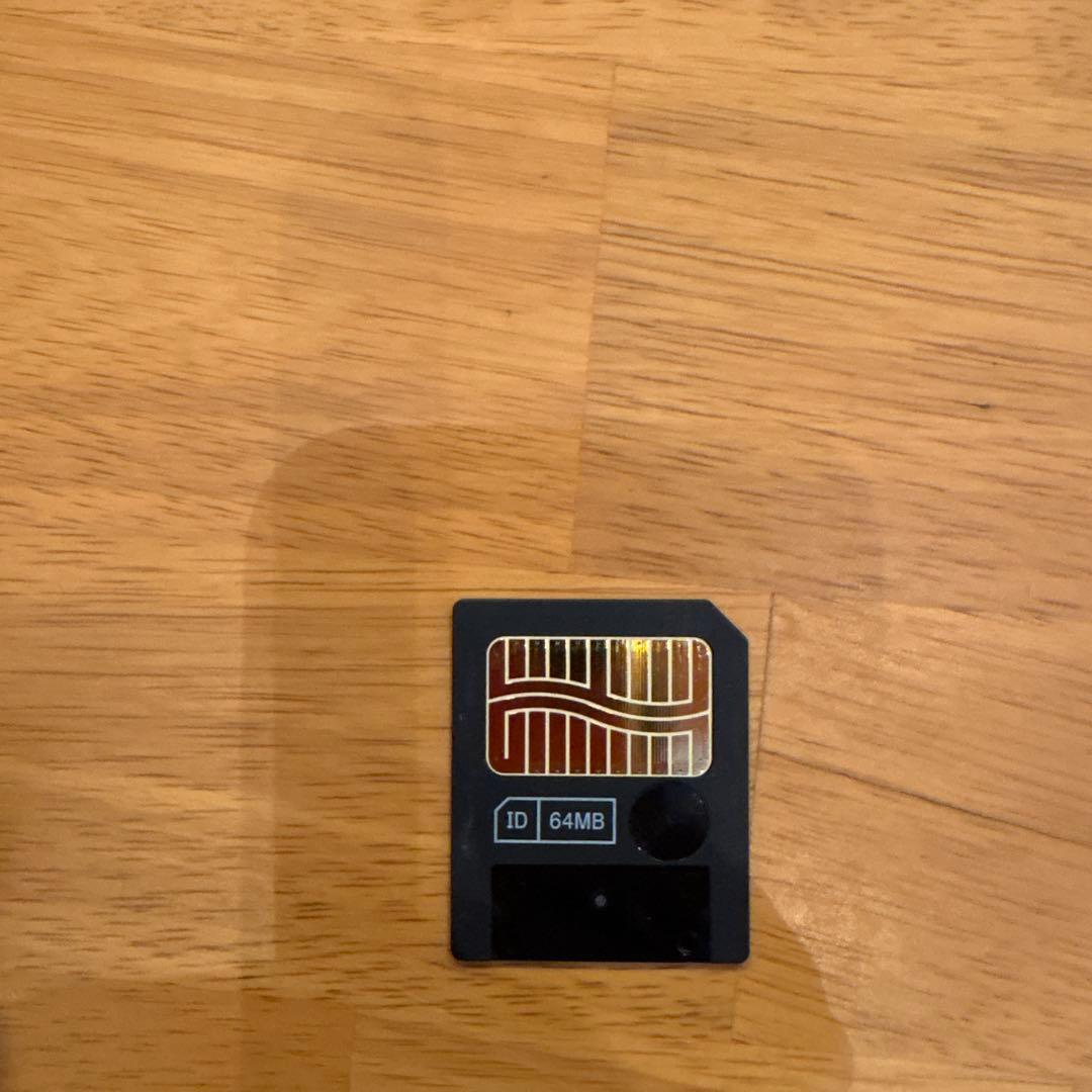 d*9様 Fujifilm FinePix F601 デジタルカメラ