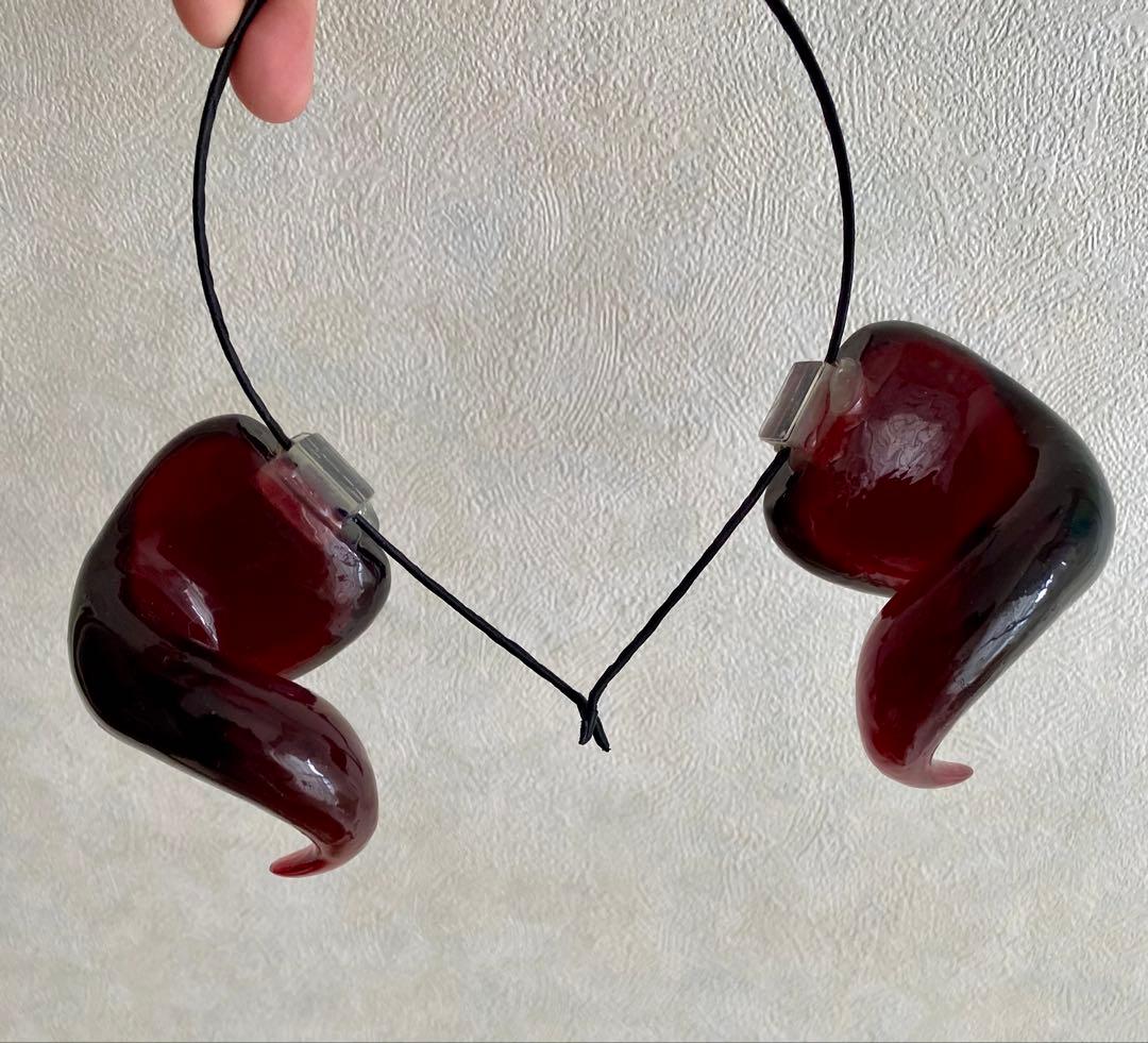 ⭐︎新品未使用⭐︎リリコラム ツノカチュ 下向きのツノ　黒に近いワインレッド