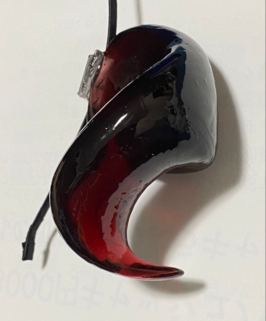 ⭐︎新品未使用⭐︎リリコラム ツノカチュ 下向きのツノ　黒に近いワインレッド