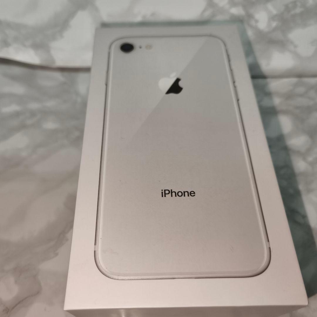 iphone 8 64GB シルバー SIMフリー