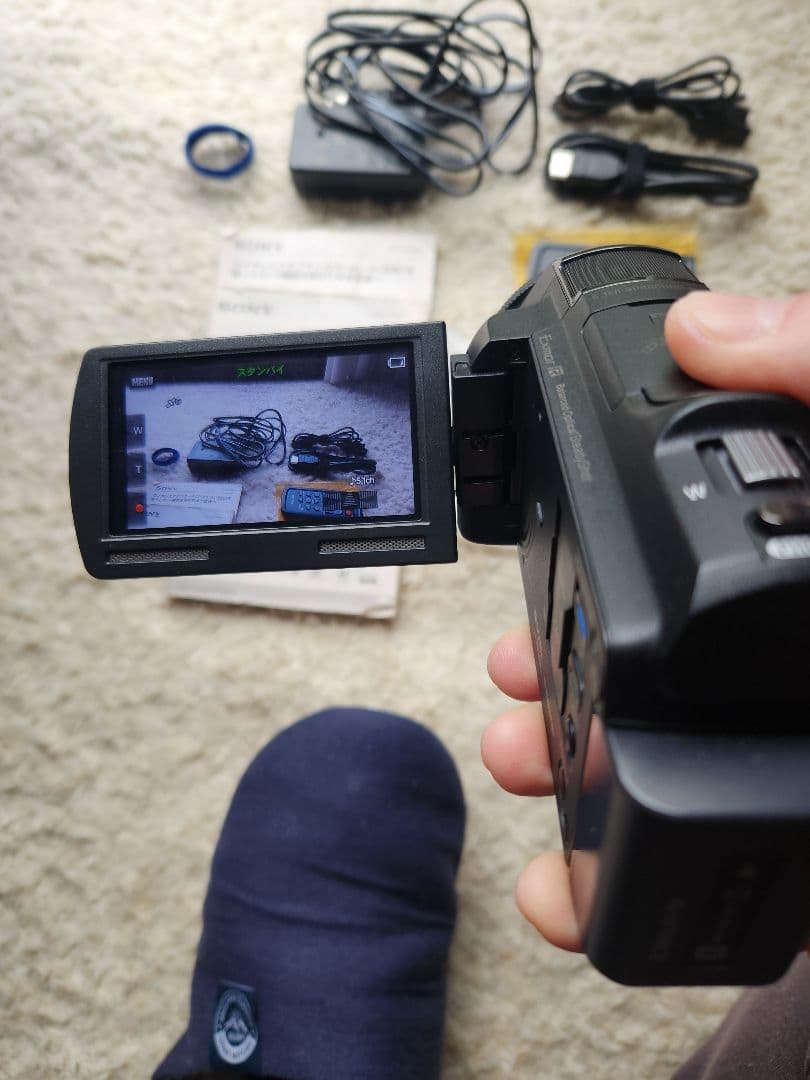 ゆ*み様 SONY HDR-PJ630V ビデオカメラ　三脚付き