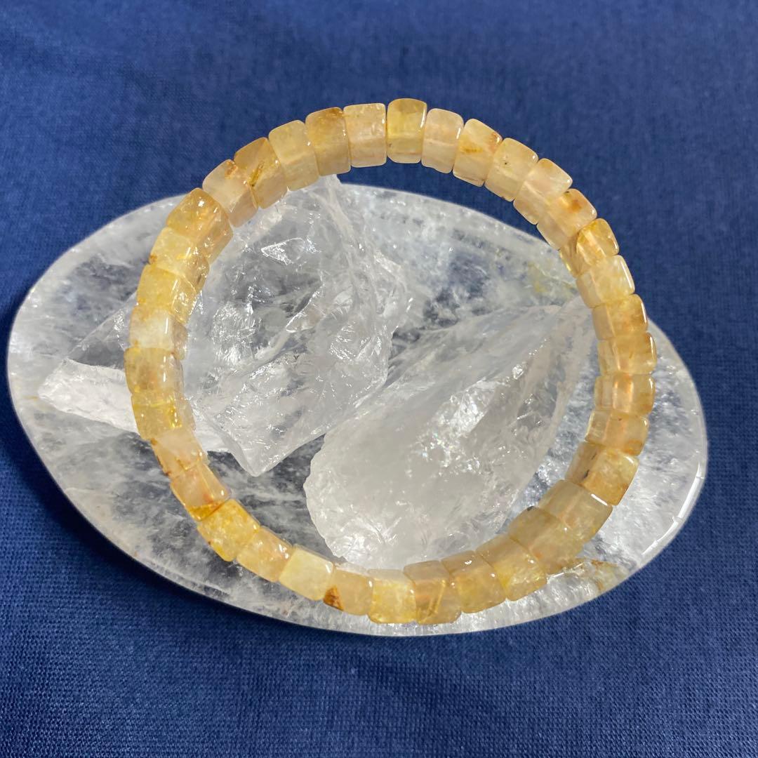 セール中‼️天然石　タイチンルチル　バングル　太針　パワーストーン　約16,5cm