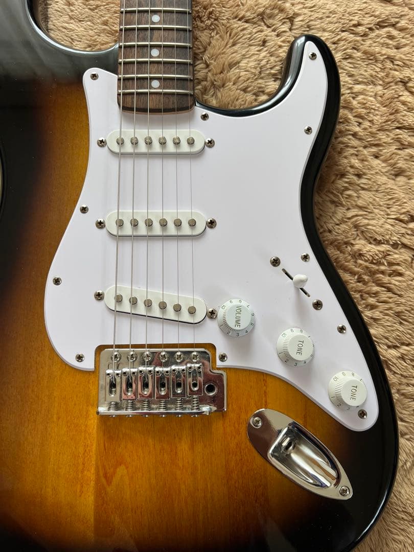 【調整済】squier fender スクワイア　ストラト　エレキギター　美品