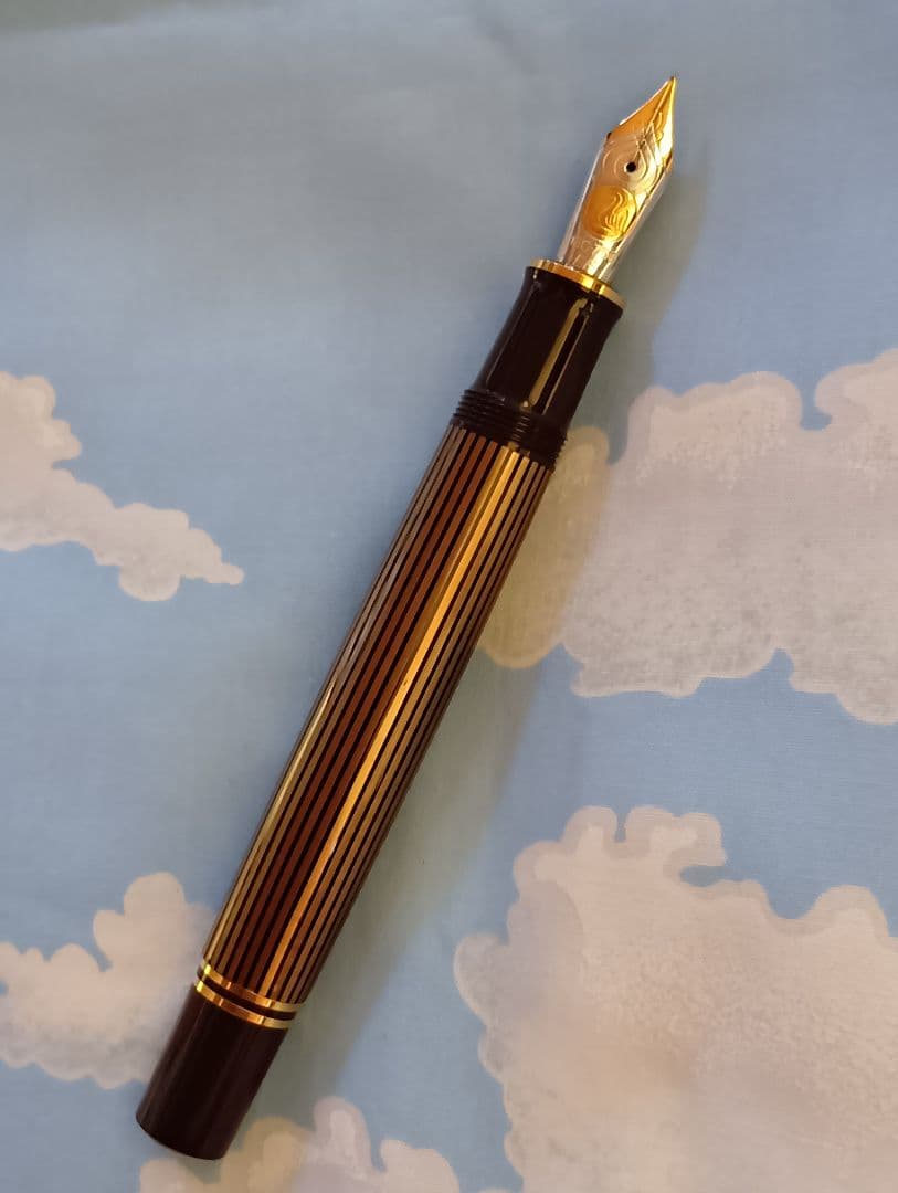 【秋のお値下げ】ペリカン スーベレーンM800 茶軸　EF