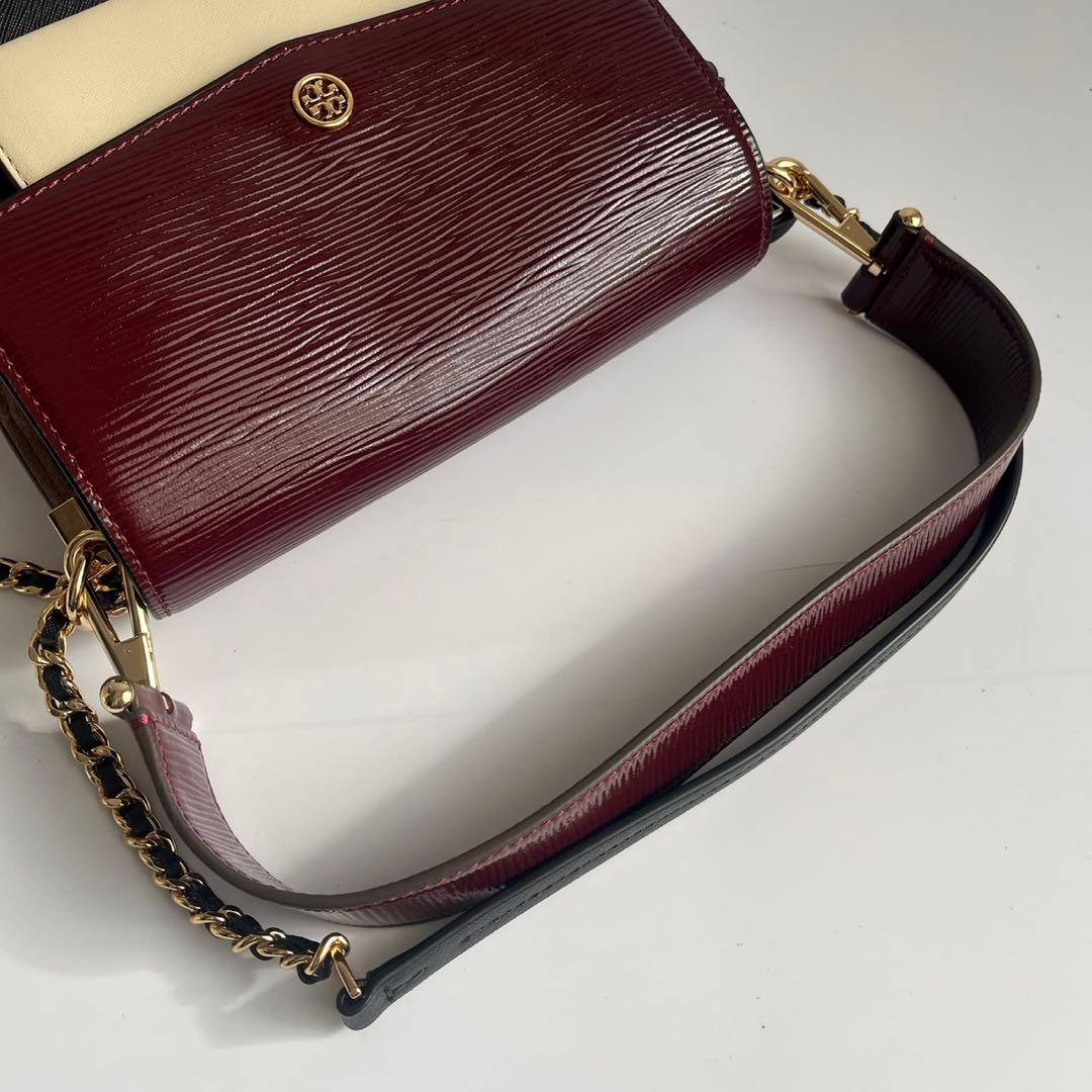 ✨未使用保管✨　Tory Burch ショルダーバッグ　レザー　パテント