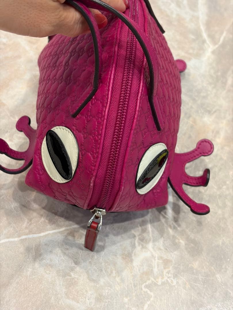 GUCCIカエル型手提げバッグ　美品