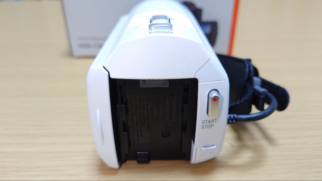 ☆☆おまけ付☆☆SONY ビデオカメラ HDR-CX680 ホワイト2024年製