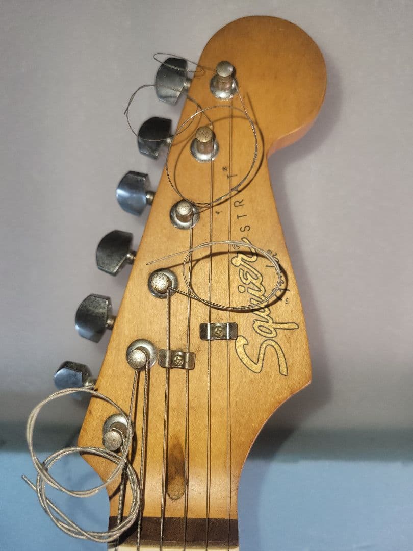 Squier by Fenderストラトキャスター イエローソフトケース付