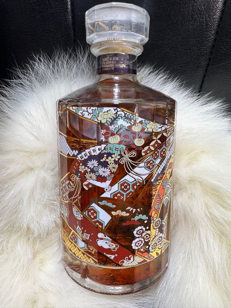 【レア】響 30周年記念 ジャパニーズハーモニー 意匠ボトル 限定品 700ml