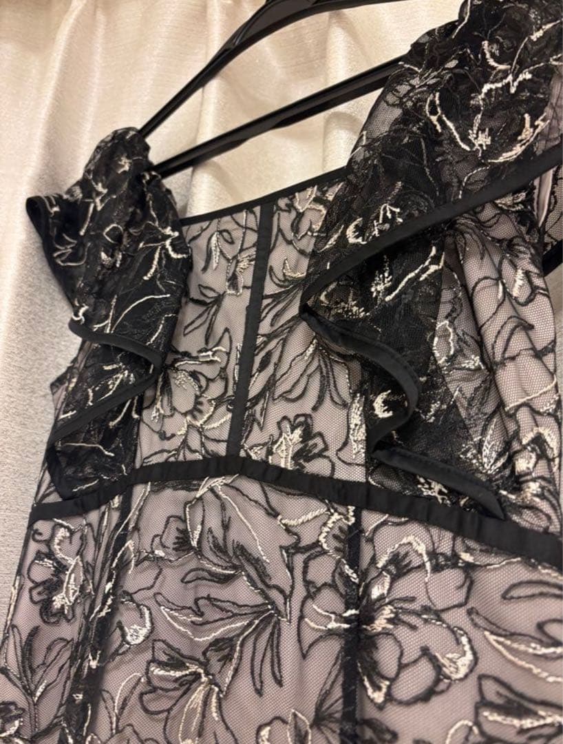 さ*く様 dazzlin チュール刺繍マーメイドドレス ブラック 黒