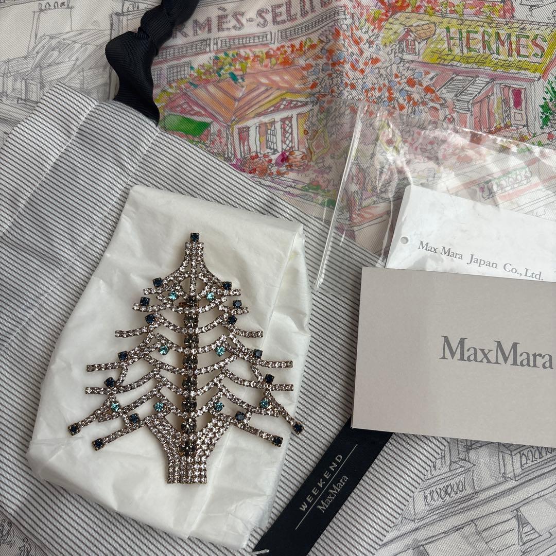 美品　WEEKEND Maxmara ブローチ　ビジュー　クリスマスツリー