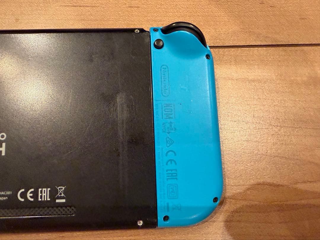 任天堂　Switch Nintendo ネオンブルー・ネオンレッド スイッチ