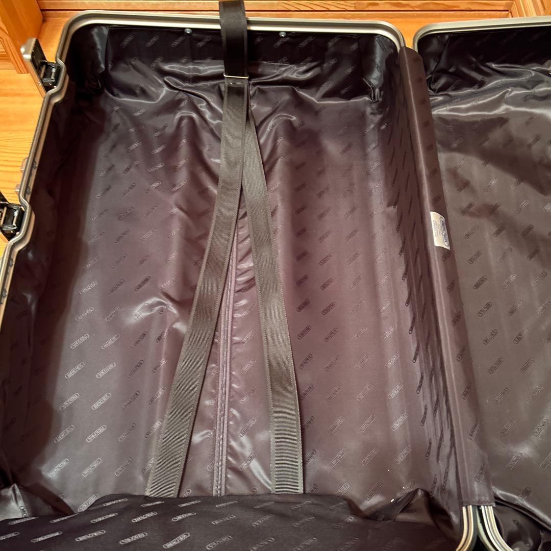【匿名配送】RIMOWA リモア　シャンパンゴールド スーツケース