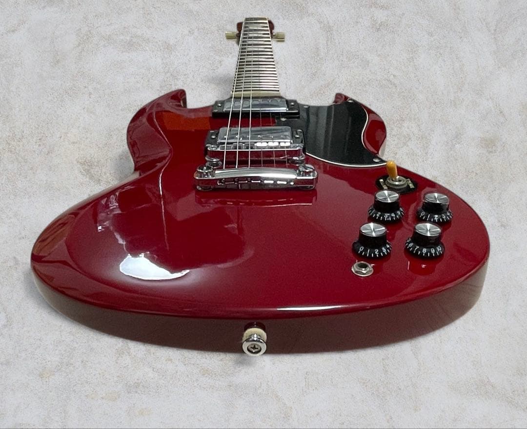 (新品同様) Tokai SG43 エレキギター cherry色