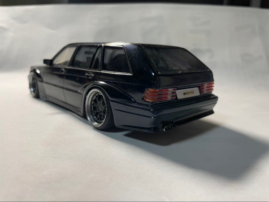 1/24 メルセデスベンツエボリューションIIワゴンの完成品(部品不足あり)