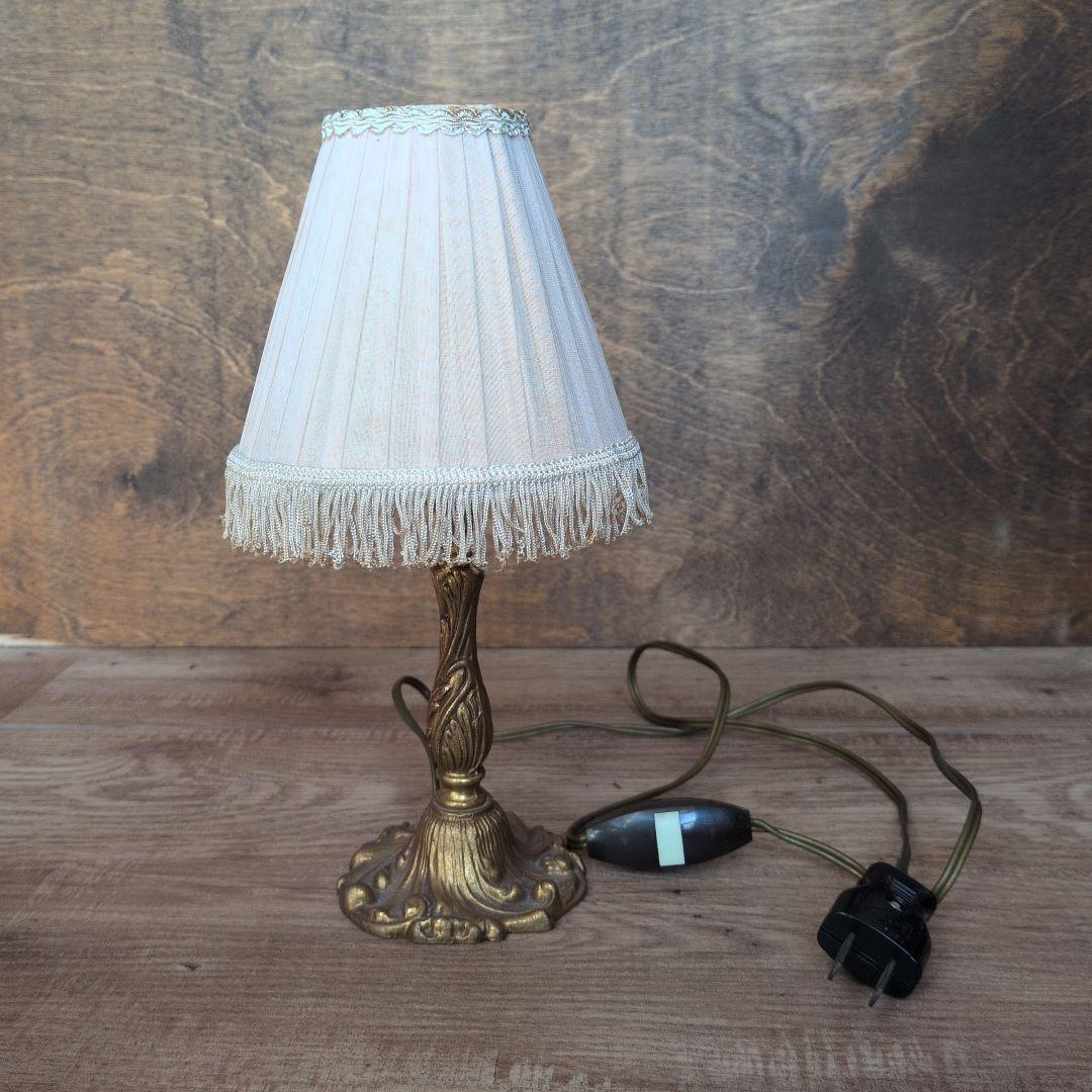 フランスアンティーク 小さなテーブルランプ