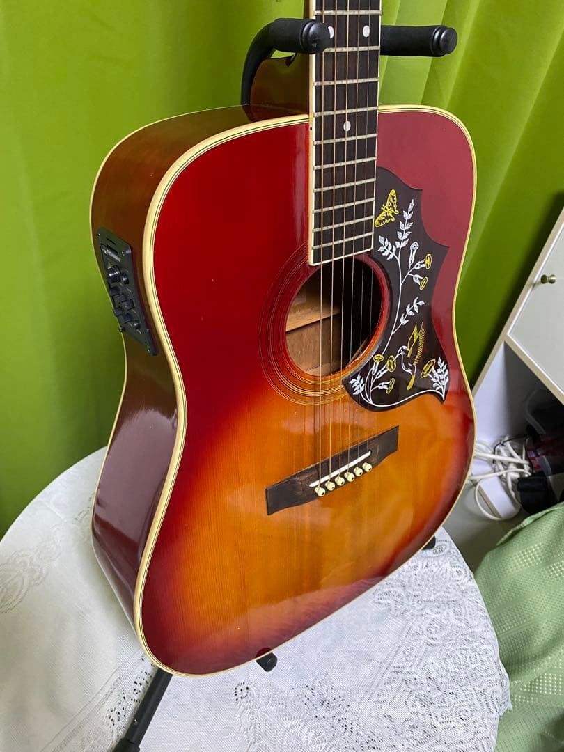 新春特価　極上美品ハミングバードONKYOエレアコ音出し良好アコギも！