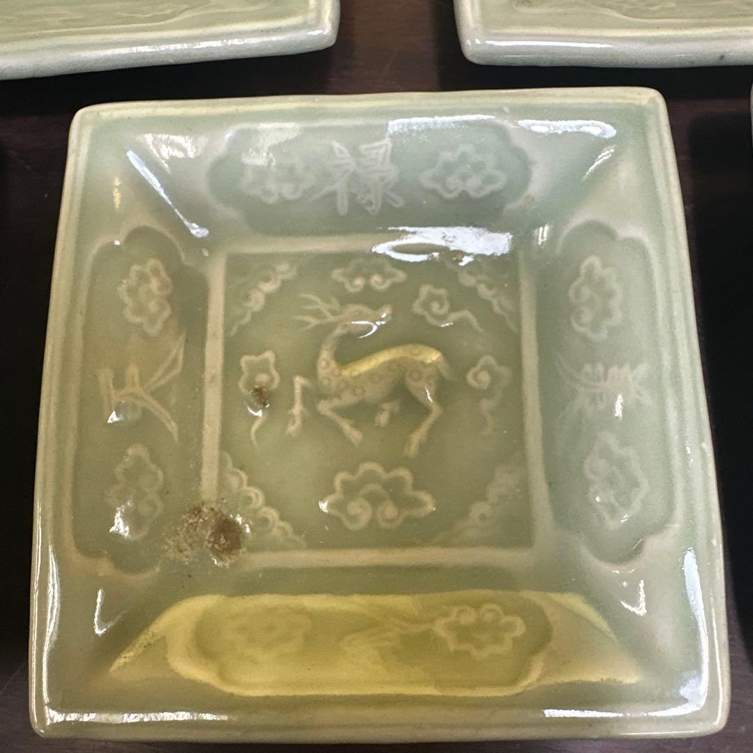 中国，明時代，青瓷，鹿模様の四角い皿 5枚セット