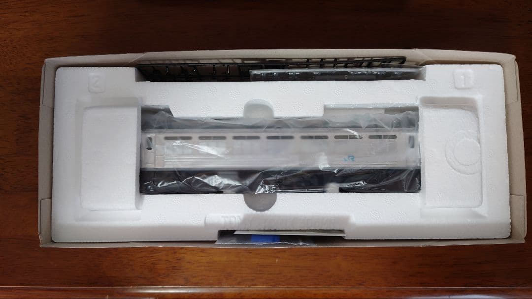 TOMIX製16番【HO-2029】EF81-300形電気機関車