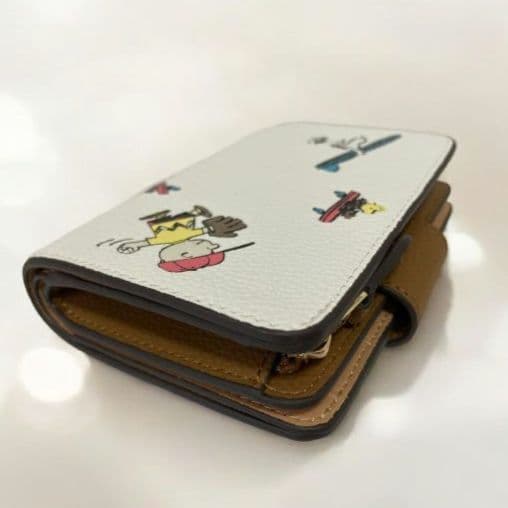 新品未使用♥️COACH スヌーピー 二つ折り財布