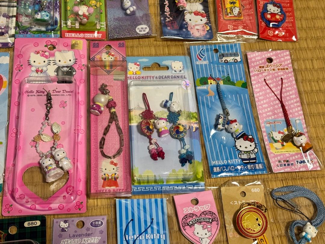 レア　キティ　根付け　ストラップ　まとめ売り　65点