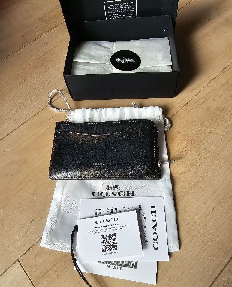 COACH ニューヨーク ジップ カード ケース・ラブド レザー