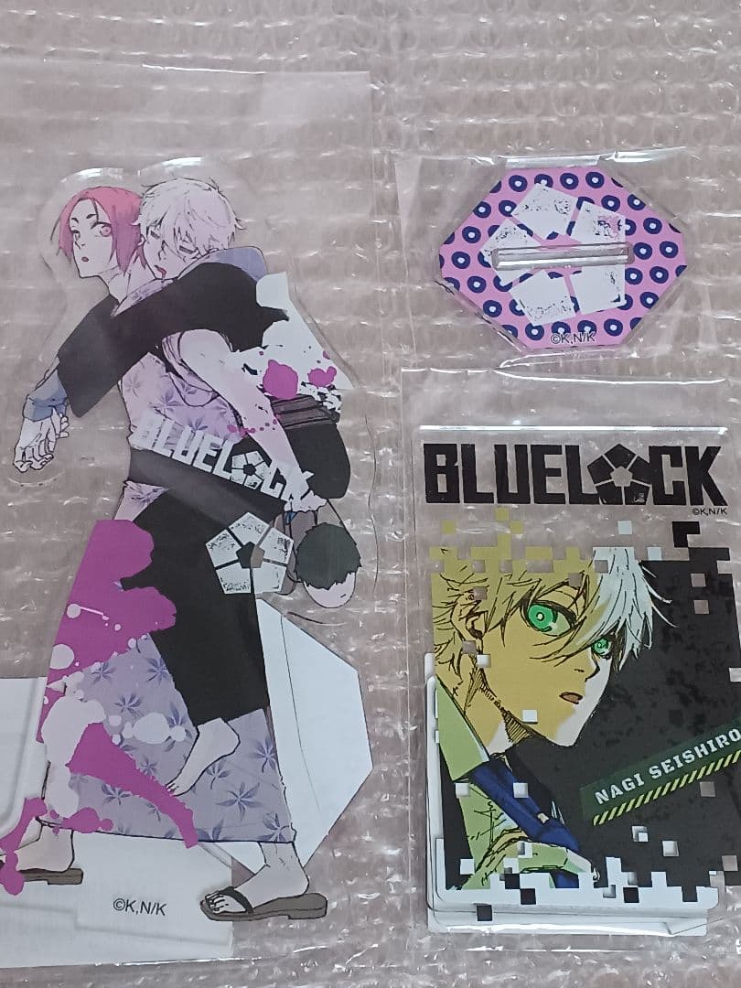 ブルーロック　凪　くじ引き堂　アクスタ　缶バッジ　凪誠士郎