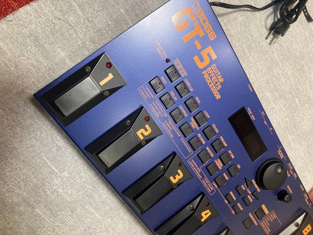 【週末値下げ】BOSS GT-5 マルチエフェクター