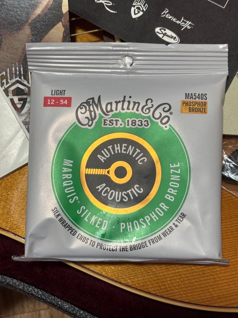 Guild GJ-200 アコースティックギター ハードケース付き