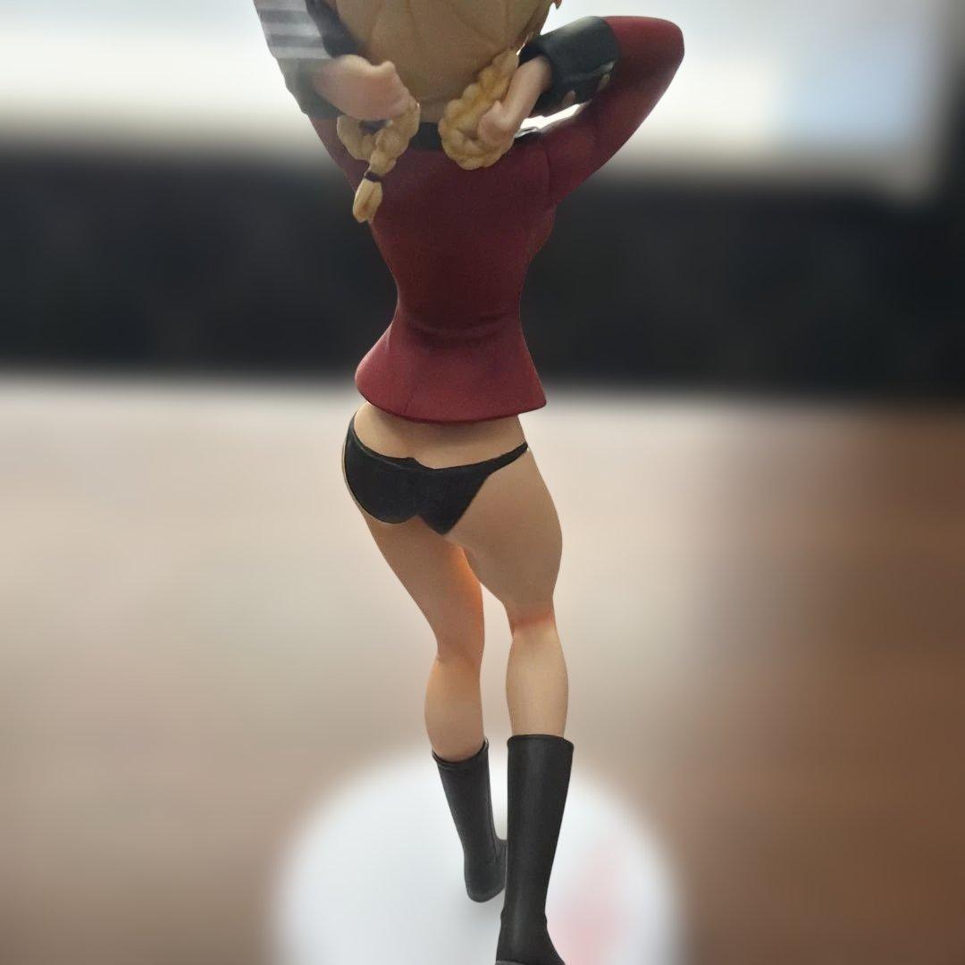 ガールズ&パンツァー　ダージリン　フィギュア【リペイント品】