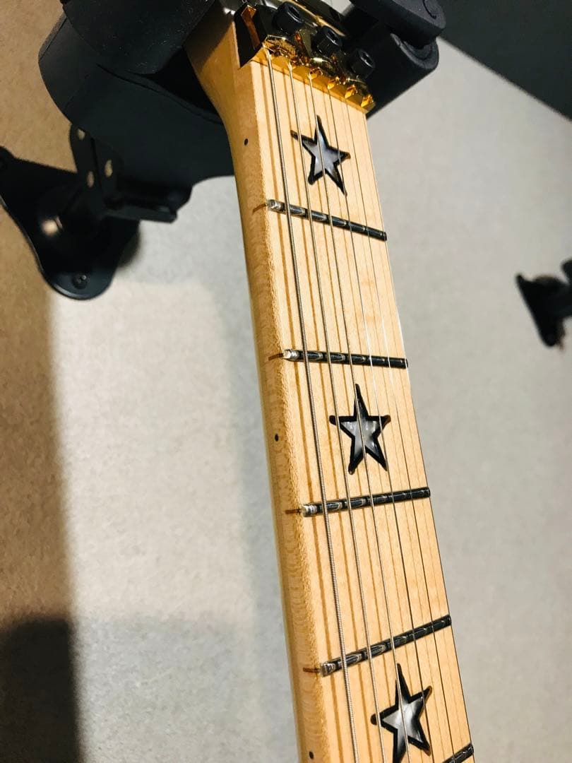 岡本さま　ボンジョビ　リッチーサンボラエレキギター